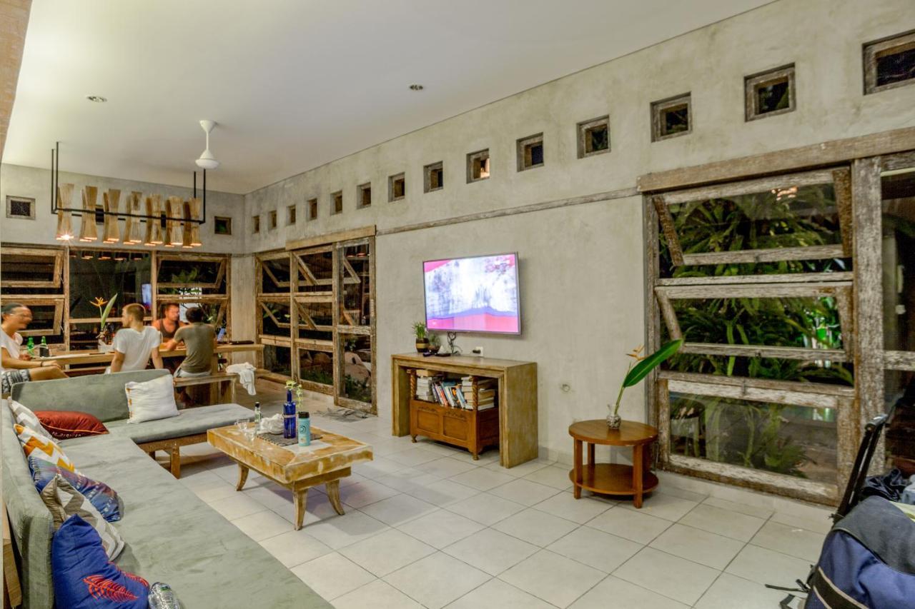 Lokal Bali Hostel Kuta Lombok Exteriör bild