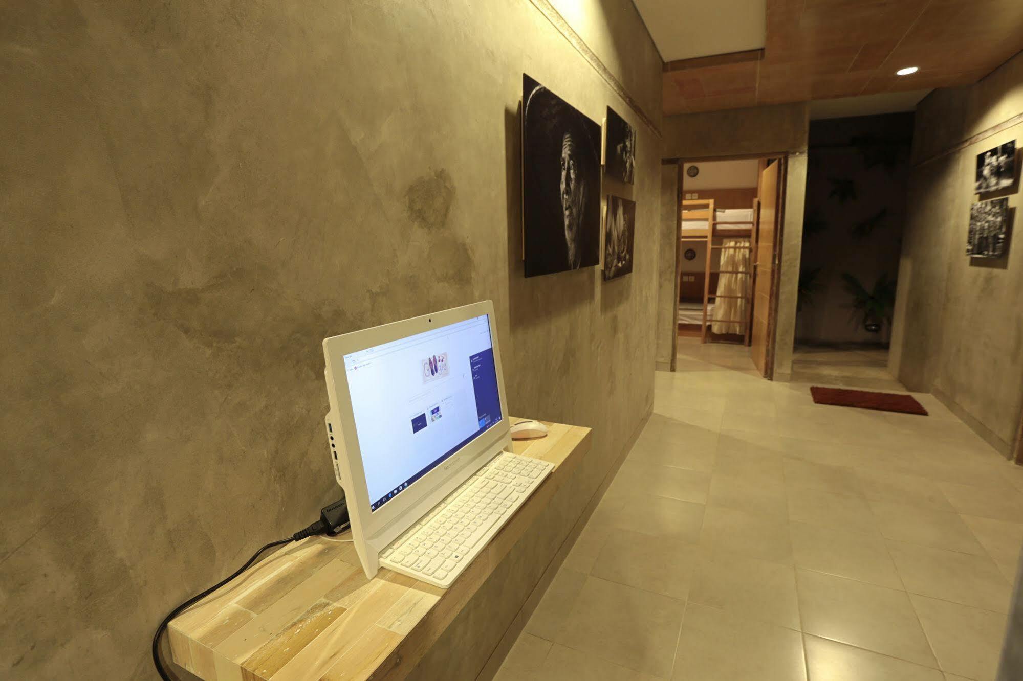Lokal Bali Hostel Kuta Lombok Exteriör bild