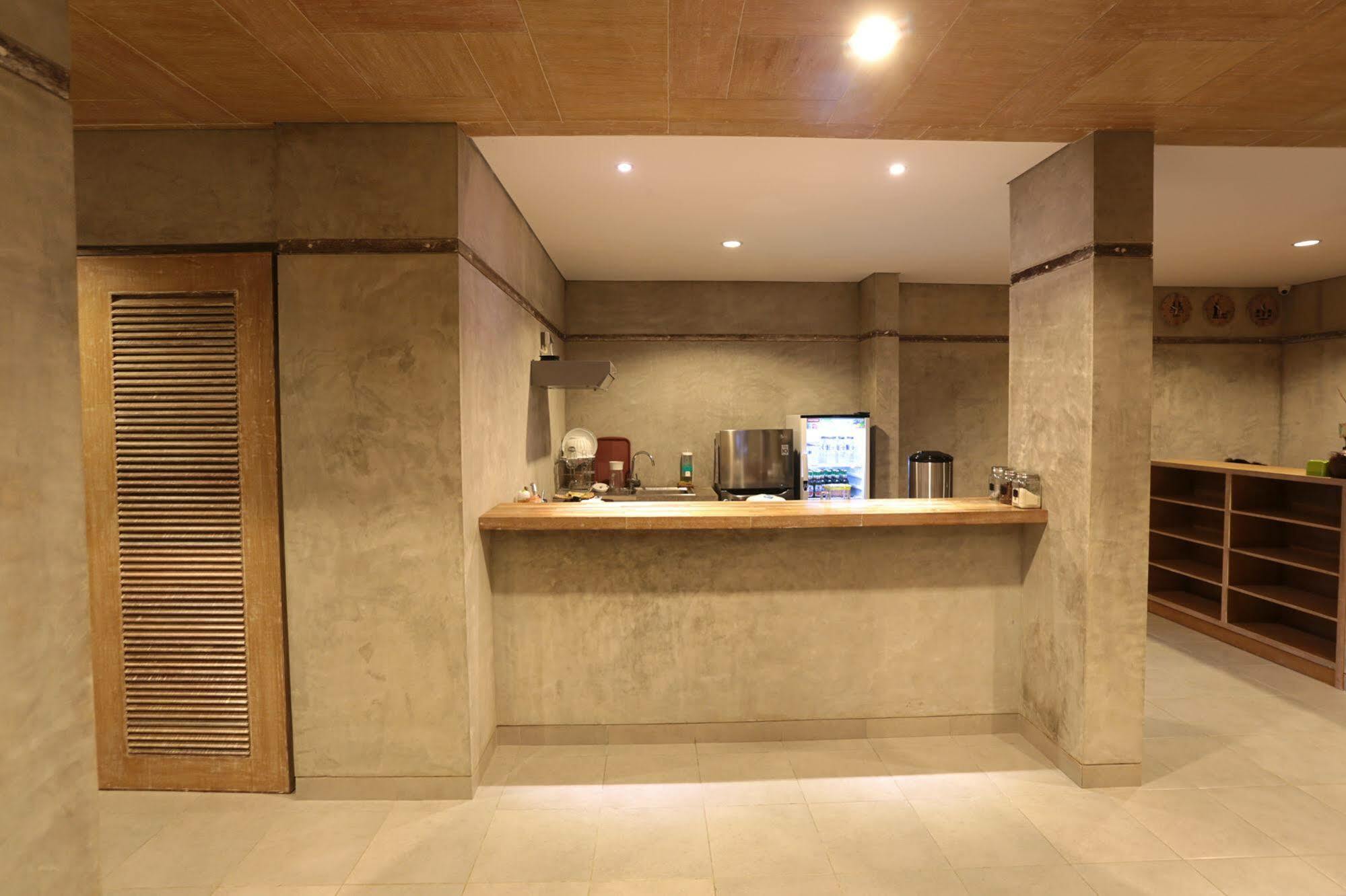 Lokal Bali Hostel Kuta Lombok Exteriör bild